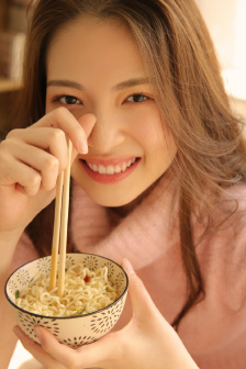 麦迪娜艾莎